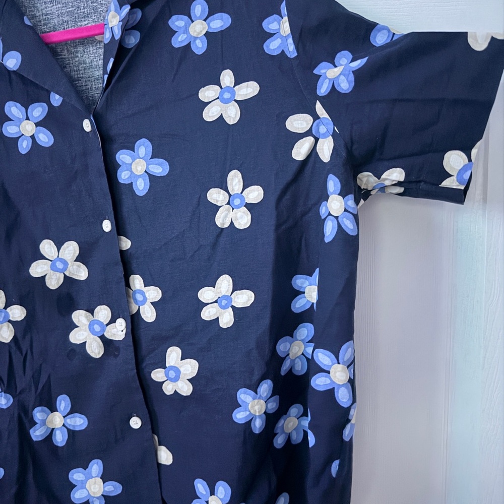 Marimekko x Uniqlo Blue and White Floral Button Down Shirt - Picture 3 of 9